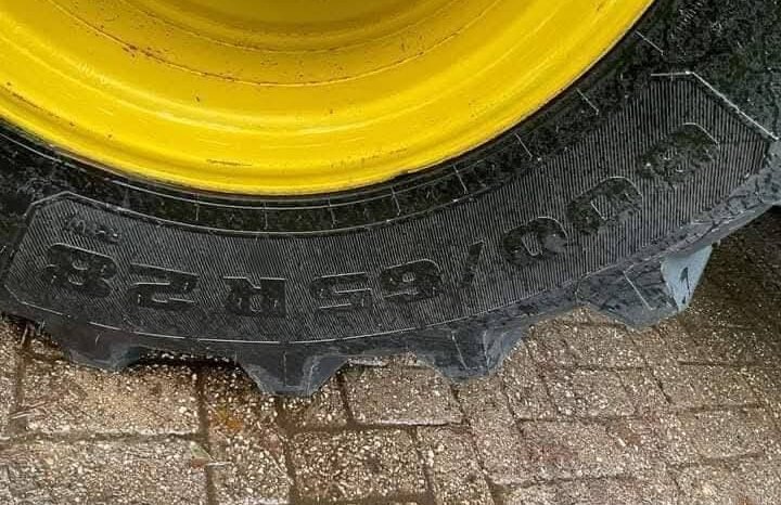 
								John Deere 6830 Premium full									