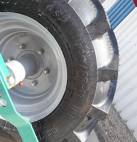 
								Kverneland Variomat 3300 S full									