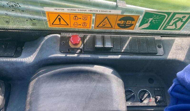 
								Claas SCORPION 741 full									