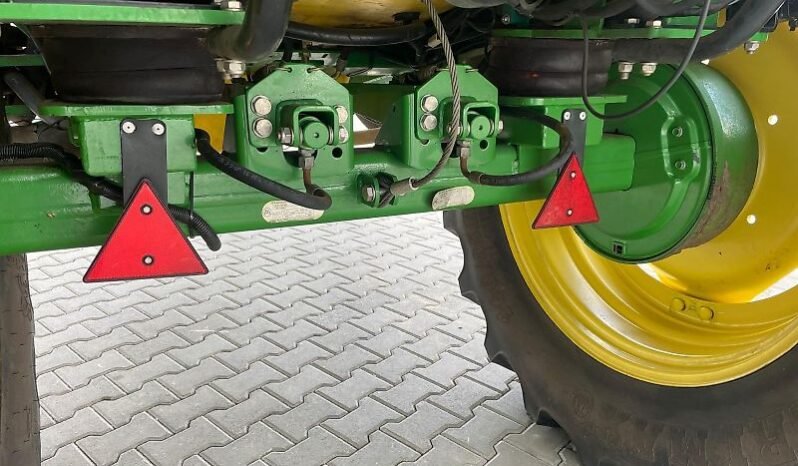 
								John Deere 840 full									