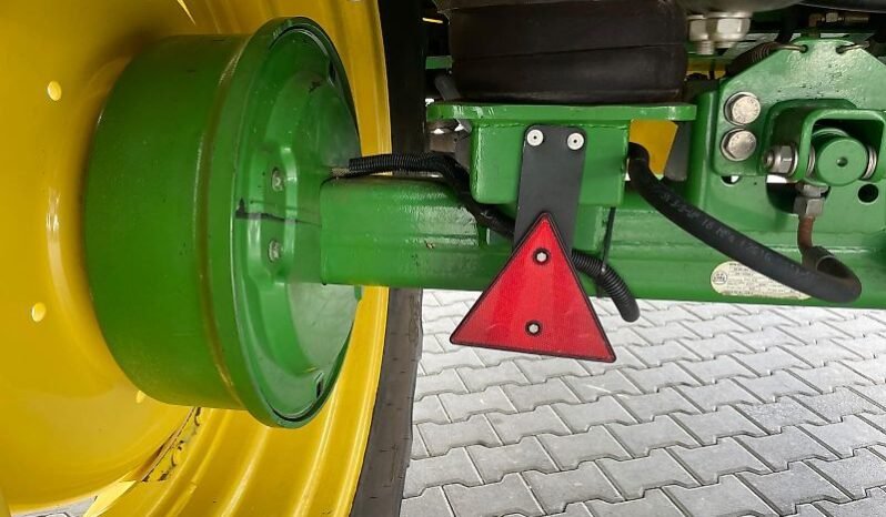 
								John Deere 840 full									
