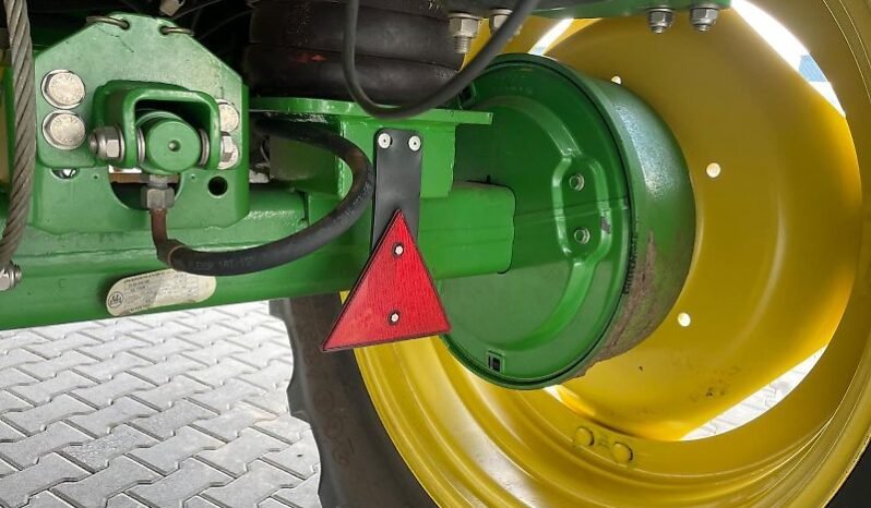 
								John Deere 840 full									