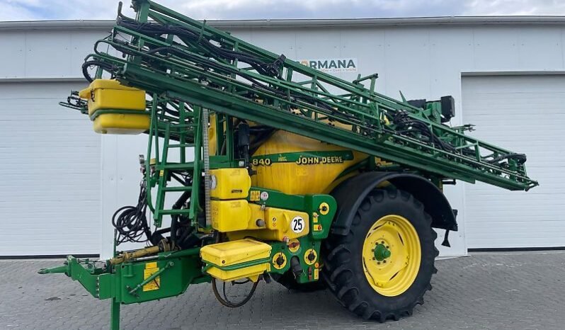 
								John Deere 840 full									