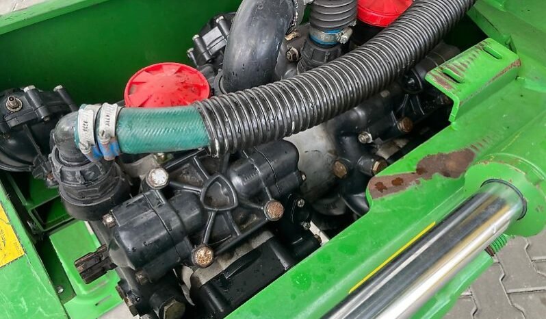 
								John Deere 840 full									