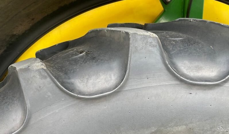 
								John Deere 840 full									