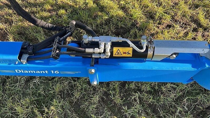 
								Lemken Diamant 16 V 100cm6+1 full									