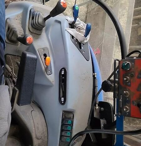 
								New Holland t4. 65s full									
