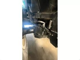 New Holland t8.300