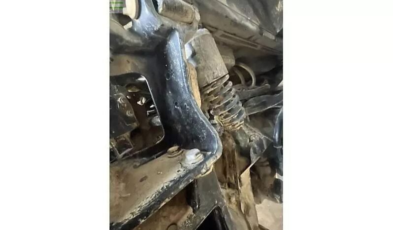 
								New Holland t8.300 full									