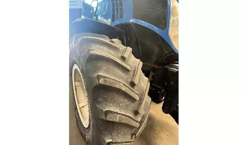 
								New Holland t8.300 full									