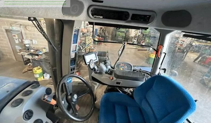 
								New Holland t8.300 full									