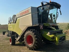 Claas TRION 520