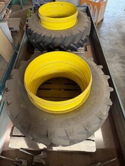 
										John Deere W330 full									