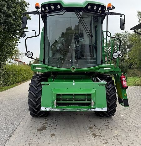 
								John Deere W330 full									