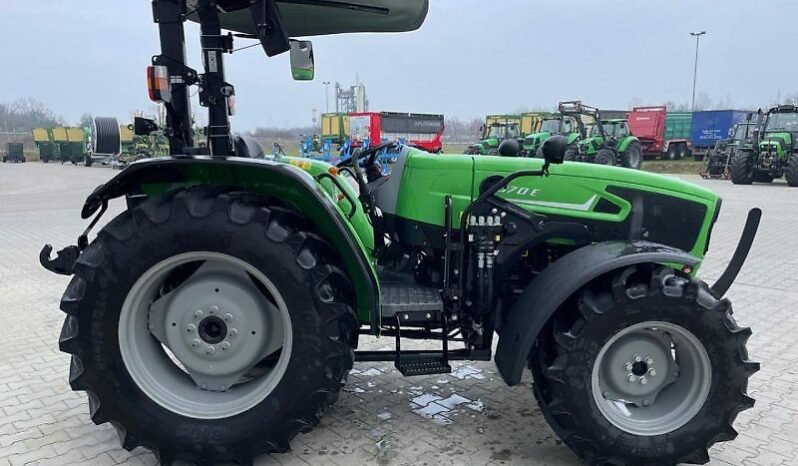 
								Deutz-Fahr 4070 E full									