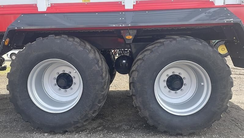 
								Pöttinger JUMBO 8450 DB full									