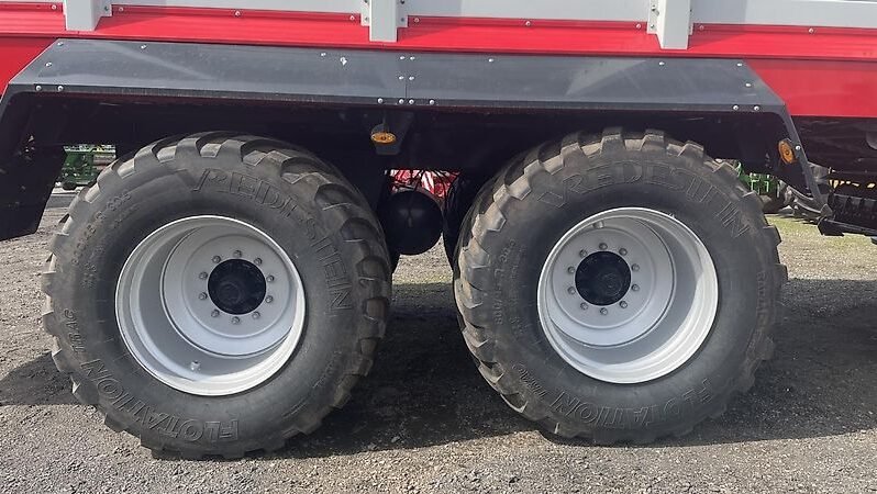 
								Pöttinger JUMBO 8450 DB full									