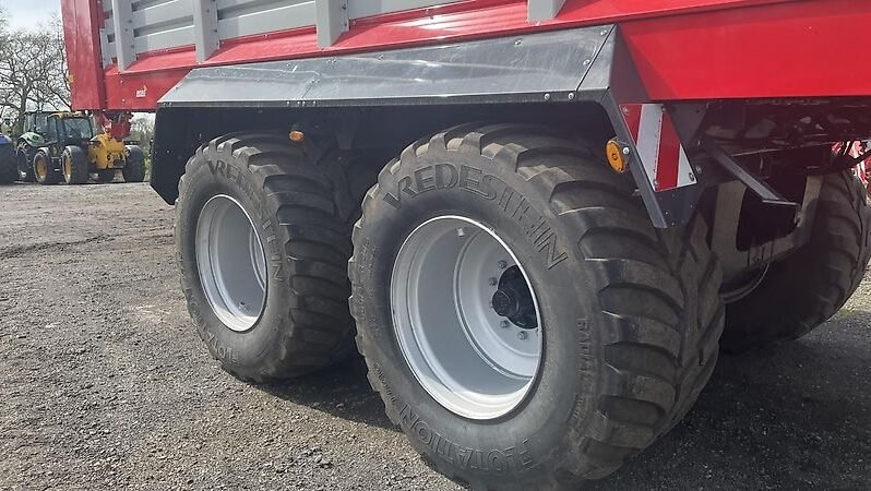 
								Pöttinger JUMBO 8450 DB full									