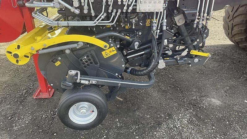 
								Pöttinger JUMBO 8450 DB full									