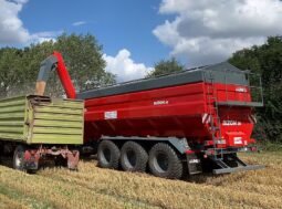 Unia BIZON 36 Überladewagen 36 m³; 500 to/h;