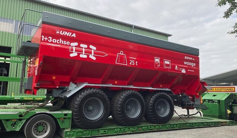 
								Unia BIZON 36 Überladewagen 36 m³; 500 to/h; full									