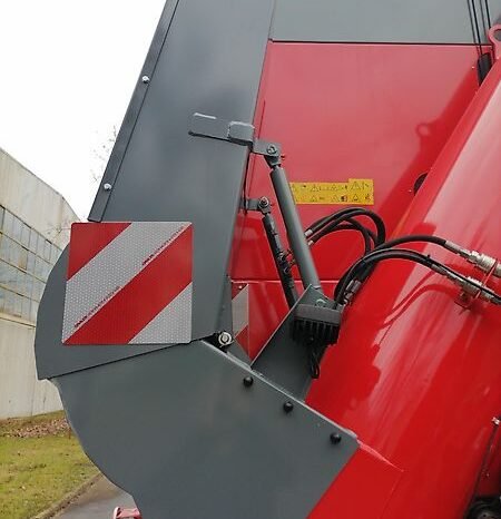 
								Unia BIZON 36 Überladewagen 36 m³; 500 to/h; full									