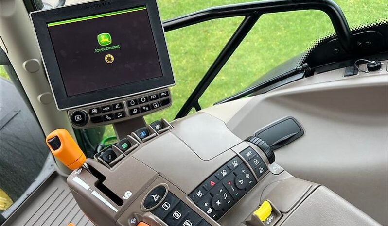 
								John Deere 6130R Autopower full									