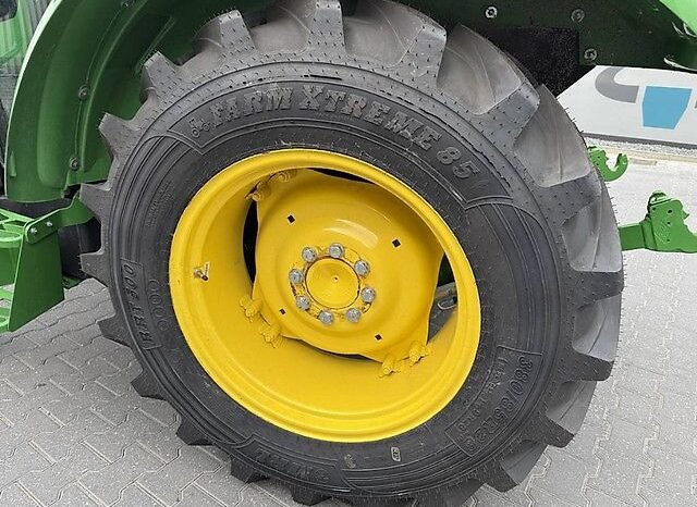 
								John Deere 5058E full									